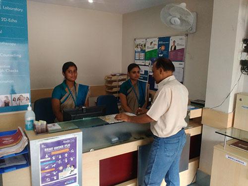 Best Clinic in Indirapuram, Ghaziabad- Apollo Clinic