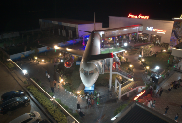 Party Venue near Golf Links – Hawa Hawai Aeroplane Restaurant